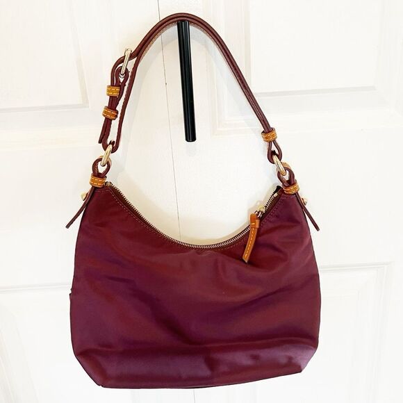 New Unused Dooney & Bourke Seville Plum Nylon Hobo Purse - Picture 3 of 8